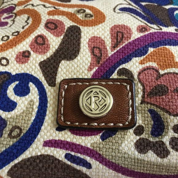 RELIC PAISLEY BAGUETTE TOTE - Picture 5 of 8